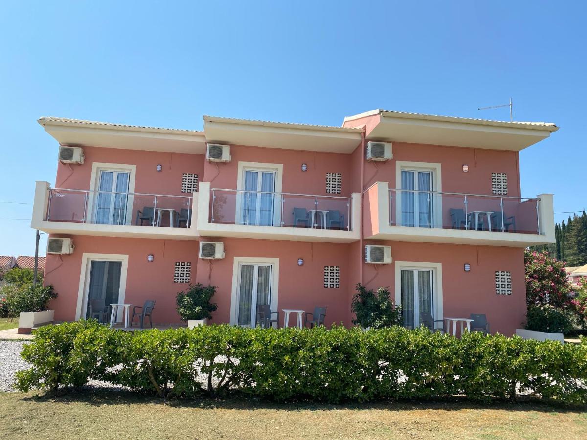 Megali Beach Nikos Сидари Екстериор снимка