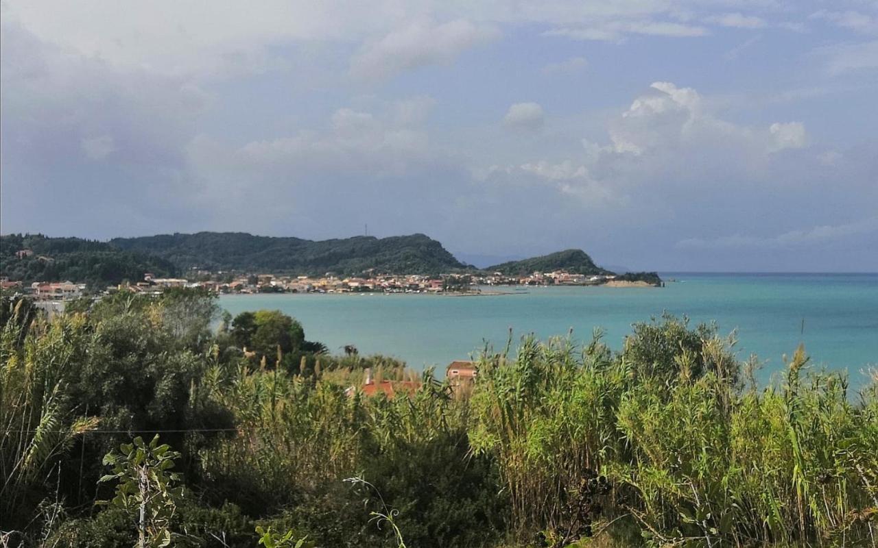 Megali Beach Nikos Сидари Екстериор снимка